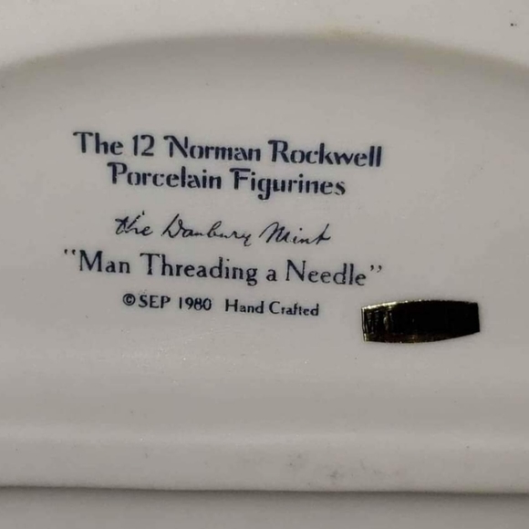 Vtg The Danbury Mint Normal Rockwell Collection Man Threading A Needle - Picture 3 of 3